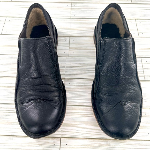 Ugg Men’s Black Leather Oxfords Comfort Shoe Size 11.5 - Picture 2 of 8